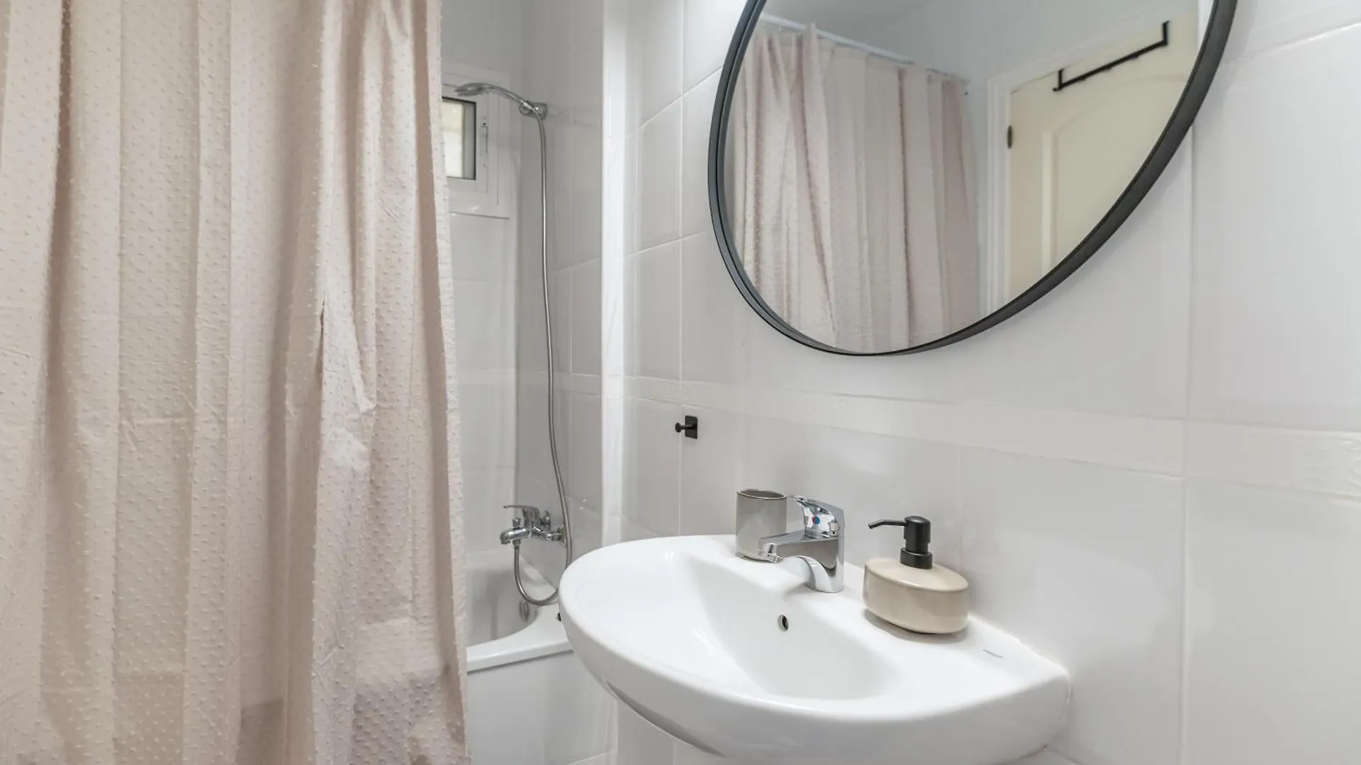 Ambar Apartment Benalmadena 0*,  Spain